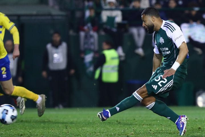 Παναθηναϊκός – Παναιτωλικός: Μοναδικό τετ α τετ για τον Βιλένα, το έβγαλε κι αυτό ο Κουτσερένκο