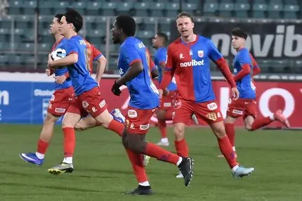 Το κερδισμένο πέναλτι του Βόλου που μετέτρεψε σε γκολ ο Χουάνπι στο 97' και τα highlights της ισοπαλίας με τον ΟΦΗ