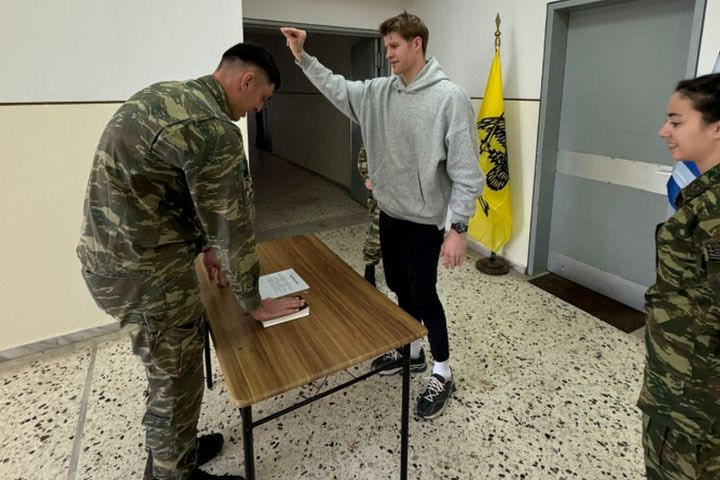 ΚΑΕ Ολυμπιακός: “Περιμένουμε αντίστοιχη φωτογραφία του Δημήτρη Γιαννακόπουλου”