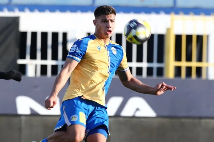 Το "θηρίο" που συγκλόνισε με τα δάκρυά του μετά την ήττα του Αστέρα - Αυτός είναι ο Χρήστος Αλμύρας