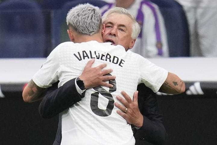 Εθνική Βραζιλίας: Το ευρηματικό μήνυμα του Αντσελότι στον Βαλβέρδε, μετά από το χατ-τρικ του στο Ρεάλ – Μάντσεστερ Σίτι