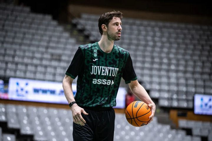 Άντε Τόμιτς και Σιμόν Μπιργκάντερ χάνουν όλη τη σειρά με την ΑΕΚ