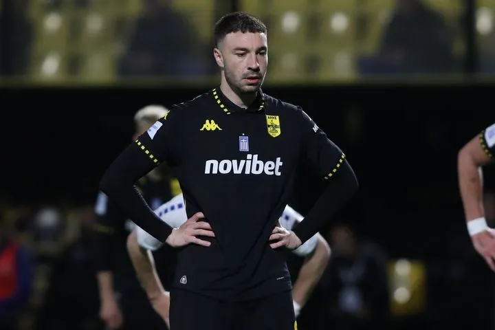 Ούτε τώρα χαμογέλασε ο Άρης των δέκα παικτών και των δύο χαμένων πέναλτι κόντρα στον Ατρόμητο: Μάχη για τα playoffs 5-8