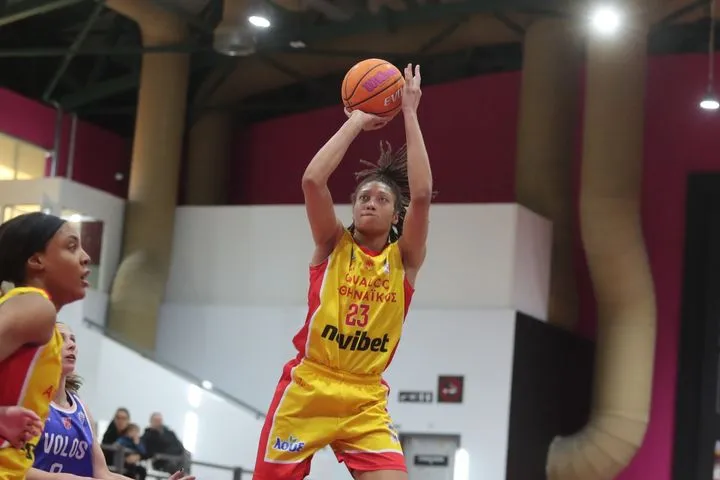 Αθηναϊκός – Βόλος 94-52: Άνετη επικράτηση και πρώτη θέση στην κανονική περίοδο της Α1 Γυναικών