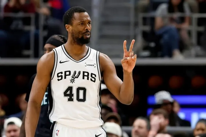 Ο Μπαρνς ξύπνησε τραυματίας και έχασε ματς για πρώτη φορά μετά το 2021