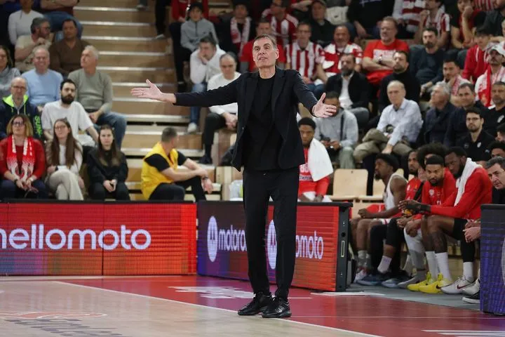 Μπαρτζώκας: “Είχαμε κακή νοοτροπία απόψε, είναι δικό μου λάθος”