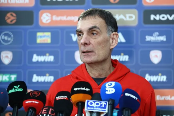 Μπαρτζώκας: “Με ενοχλεί όταν κάποιοι μεγάλοι άνθρωποι έρχονται στο γήπεδο και σε βρίζουν, νομίζοντας ότι προσφέρουν κάτι”