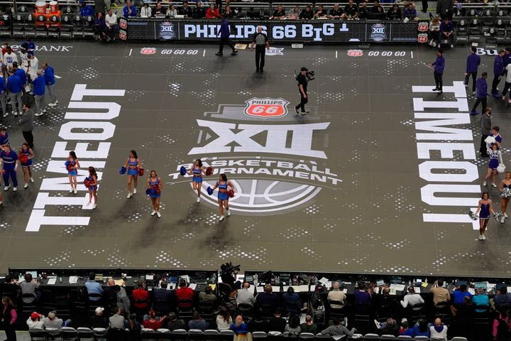 Το μεγαλύτερο τουρνουά του NCAA επαναφέρει το παρκέ αντί του glass floor: Αυτός είναι ο λόγος