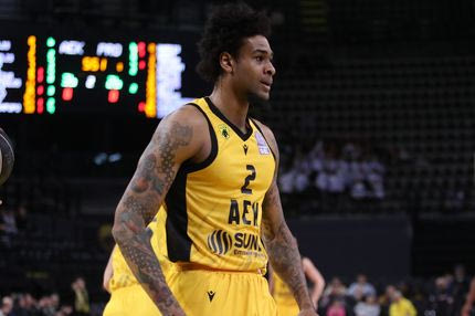 Χωρίς Μπράουν η ΑΕΚ κόντρα στον Παναθηναϊκό AKTOR