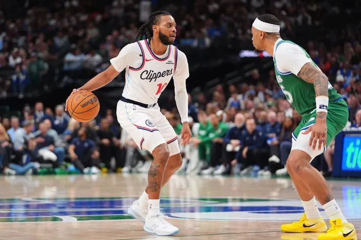 Μάβερικς – Κλίπερς 131-138: Έφυγαν με το διπλό μετά από παράταση