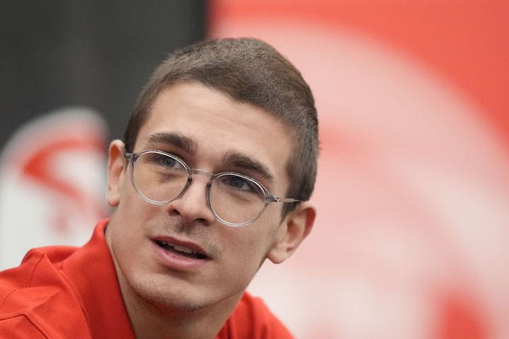 Ο Ερυθρός Αστέρας επενδύει στο μέλλον με τον Νίκολα Τζούρισιτς