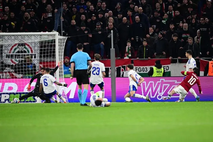 Ο Σομποσλάι τους πέρασε όλους, αλλά ο Τζολάκης αποδείχθηκε απροσπέλαστος