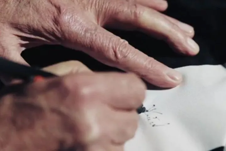 ΠΑΟΚ, νέα φανέλα: Το συγκλονιστικό VIDEO για την παρουσίαση της επετειακής ασπρόμαυρης