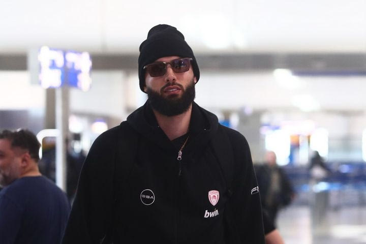 Ολυμπιακός: Τα VIDEOS του SPORT24 από την αναχώρηση των ερυθρολεύκων για το Παρίσι