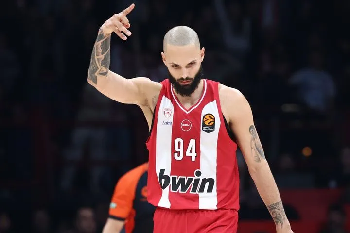 Το κιουνεφέ του Φουρνιέ και ο κίνδυνος του Ολυμπιακού