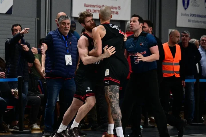 Ολυμπιακός: Ποιο παιχνίδι πρωταθλήματος χάνει ο Φουρνιέ μετά την τιμωρία του – Το πρόστιμο που του επιβλήθηκε