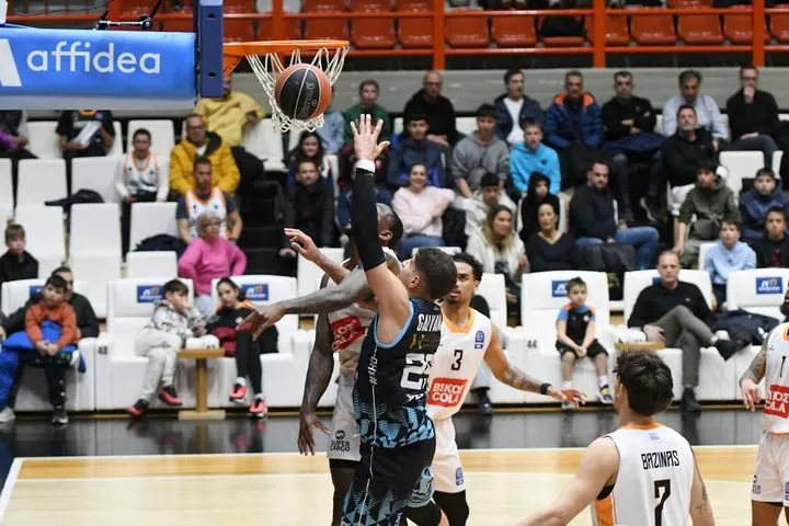 Ο Γκαλβανίνι έβαλε ένα από τα καλάθια της σεζόν απέναντι στον Προμηθέα