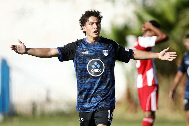 Ο Χρύσανθος Γκέζος