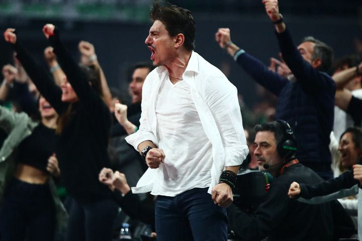 Πάλι “κόντρα” και Άννα Βίσση από τον Γιαννακόπουλο: “Tο 2002 με Ντέγιαν, το 2024 με Σλούκα και το 2026 θα γράψουμε ξανά ιστορία”