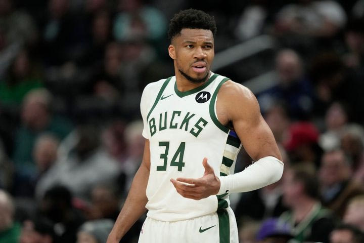 Γιάννης Αντετοκούνμπο: Η στιγμή του “όχι” από τους Μπακς και η απαίτηση που οδήγησε σε σύγκρουση