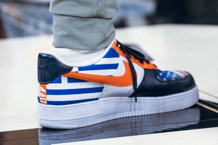 Γιατί ο προπονητής του Ιλινόι είχε την ελληνική σημαία στα παπούτσια του