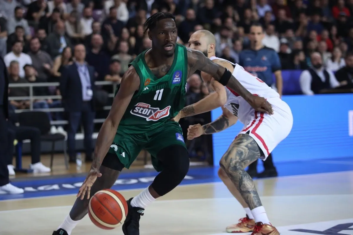 Ολυμπιακός – Παναθηναϊκός: Ώρα λάμψης στο ΣΕΦ, ώρα για δώρα* με Φουρνιέ και Χέιζ-Ντέιβις