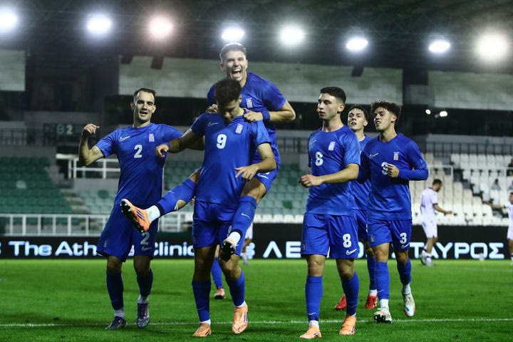 Εθνική Ελπίδων: Ανοίγουν ακόμη δύο θύρες στο γήπεδο της Λεωφόρου, για τη μάχη κορυφής με την Γερμανία