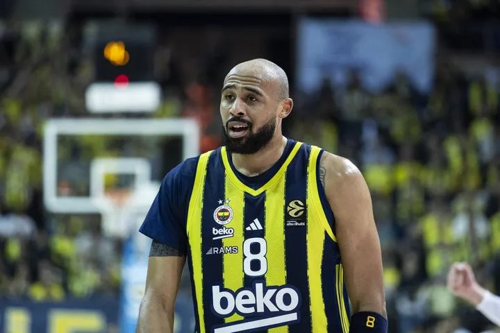 Φενέρμπαχτσε – Αρμάνι 79-75:  Επιστροφή στις νίκες με φοβερό Χόρτον-Τάκερ