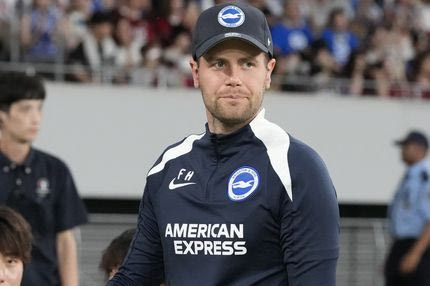 Ο προπονητής της Μπράιτον έβγαλε στη σέντρα την Άρσεναλ: "Ξοδεύει πάνω από ένα λεπτό μόνο και μόνο για να εκτελέσει ένα κόρνερ"