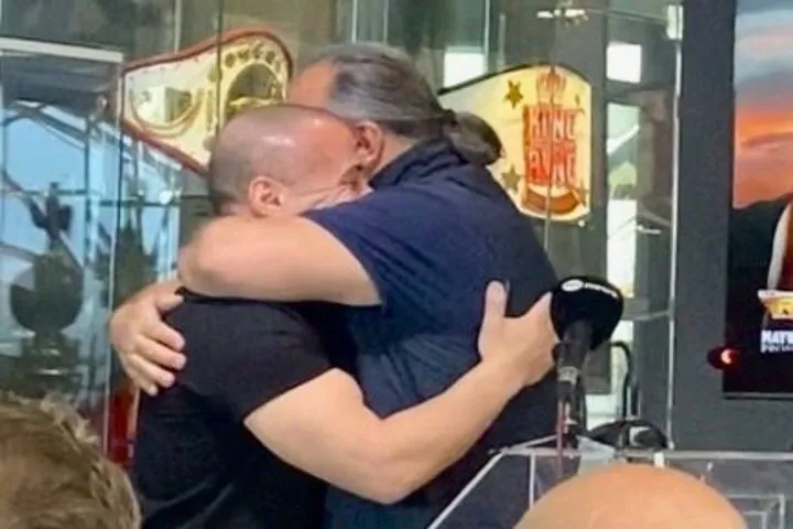 Ζαμπίδης εναντίον Μέιγουεδερ: Τι θα συμβεί εάν ο Iron Mike κλωτσήσει τον Αμερικανό θρύλο – Η ατάκα του Μάριου Ηλιόπουλου