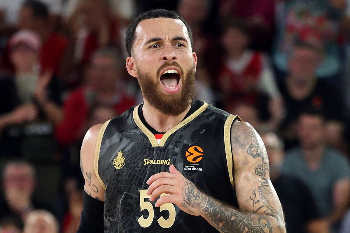 Ο Μάικ Τζέιμς