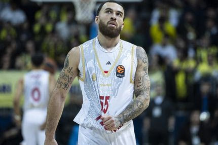 Η πρώτη αντίδραση του Μάικ Τζέιμς μετά το θερμό επεισόδιο με τον Οκόμπο