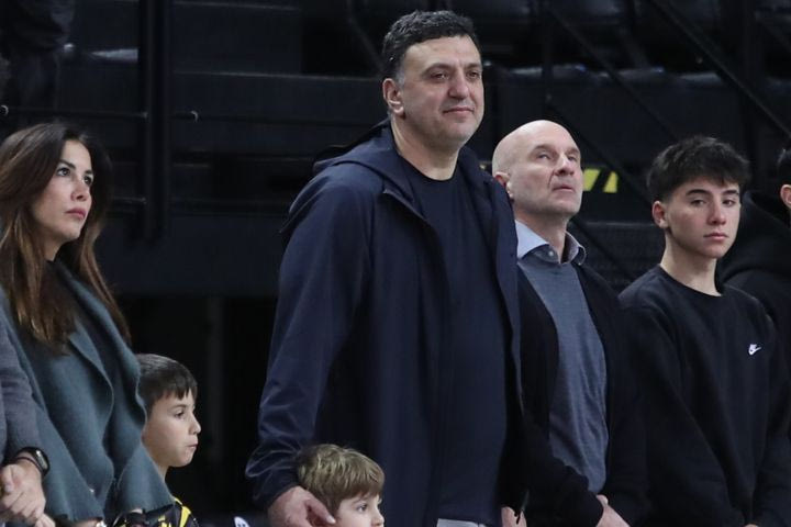 Στη SUNEL Arena ο Βασίλης Κικίλιας για το ΑΕΚ – Ηρακλής της Stoiximan GBL