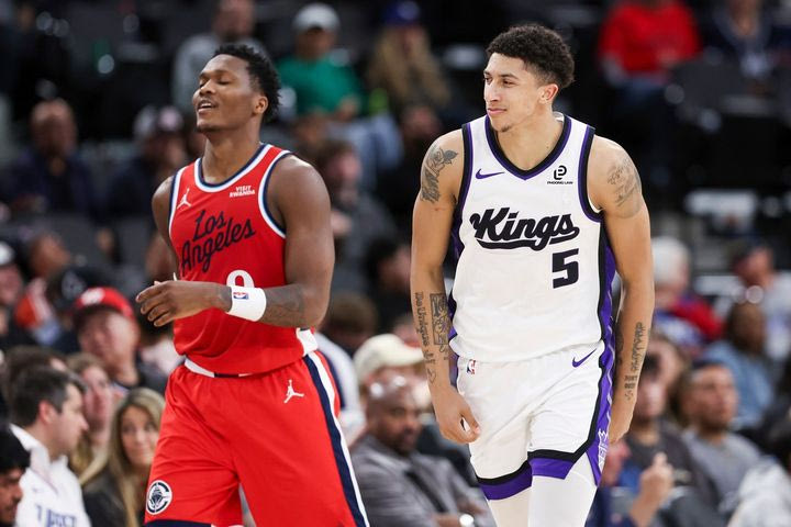 NBA: Σπουδαίο διπλό για τους Κινγκς – Συνεχίζουν το νικηφόρο σερί τους οι Μάτζικ