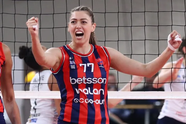 Η Τζίνα Λαμπρούση στο SPORT24: “Ο Πανιώνιος Betsson έχει κάνει τεράστιο βήμα, θα είμαστε στους τελικούς”