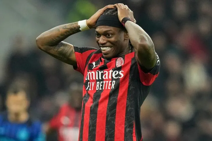 Ο Ντι Κάνιο έβγαλε στη σέντρα τον Λεάο: “Χωρίς εκείνον, η Μίλαν σκοράρει περισσότερα γκολ”