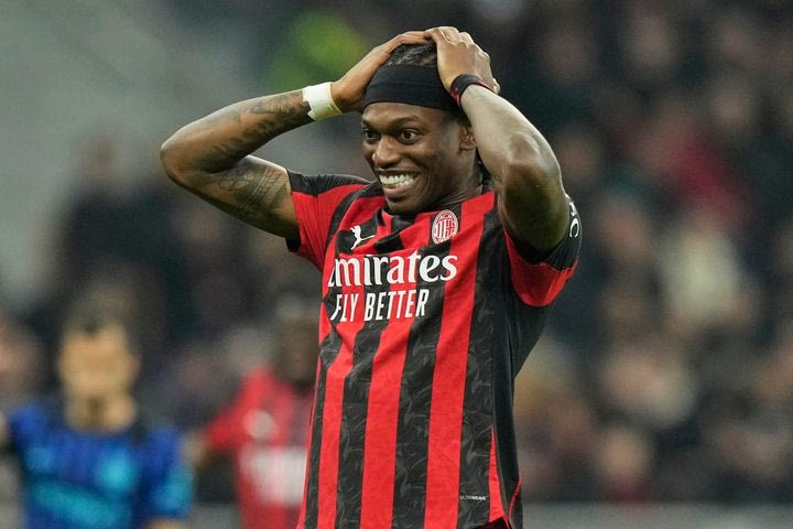 Λεάο: Απάντησε με απόσπασμα από το Κατά Λουκάν Ευαγγέλιο, μετά από το ξέσπασμά του στο Λάτσιο – Μίλαν