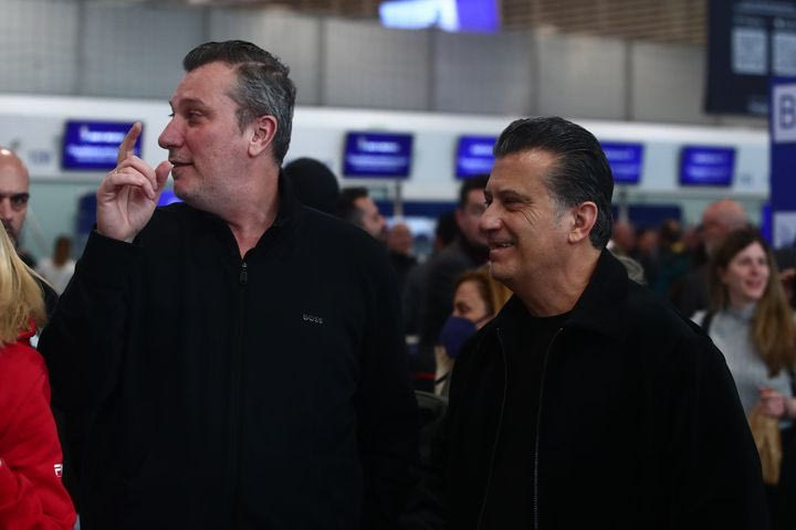 Συνάντηση Ολυμπιακού - Παναθηναϊκού στο αεροδρόμιο: Το τετ-α-τετ του Λεπενιώτη με τον Παρθενόπουλο