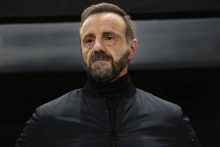 Εθνική Κύπρου: Υπέγραψε νέο συμβόλαιο ως το 2029 ο Μάντζιος