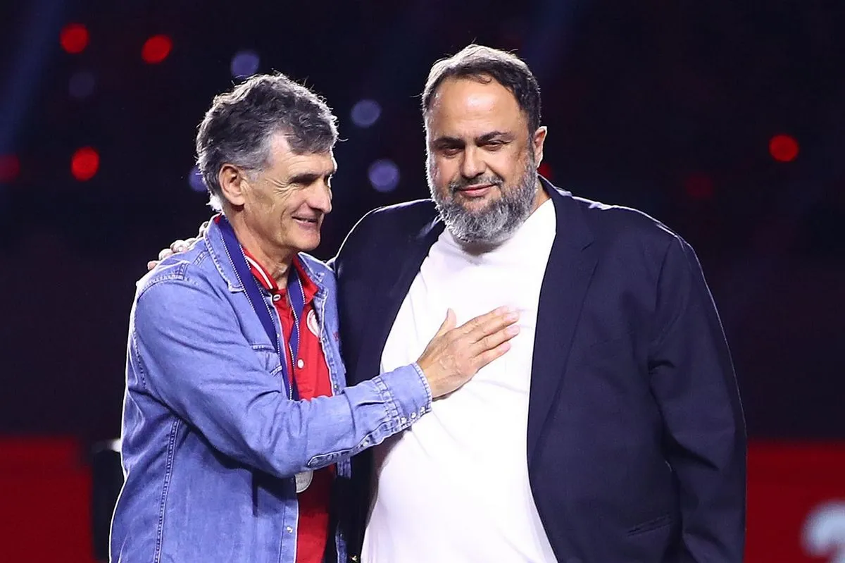 Ο Χοσέ Λουίς Μεντιλίμπαρ και ο Βαγγέλης Μαρινάκης