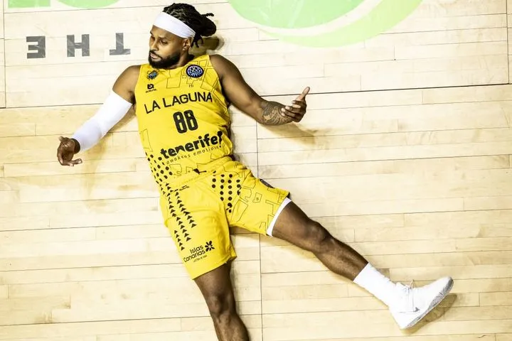 Καυτός με το καλημέρα ο Πάτι Μιλς: Αυτά έκανε στο ντεμπούτο του με την Τενερίφη στην Ισπανία