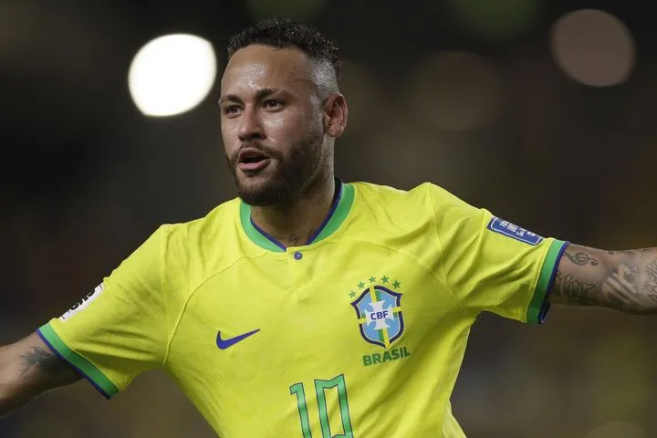 Ο Νεϊμάρ κλήθηκε στην εθνική Βραζιλίας για πρώτη φορά μετά από δύο χρόνια, αλλά έχει μόνο ένα ματς για να πείσει τον Αντσελότι