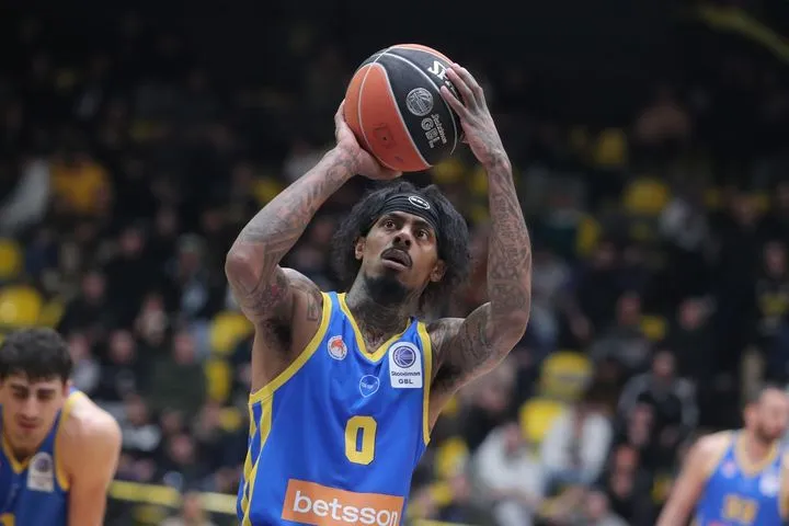 Το Περιστέρι Betsson ξέσπασε στο Μαρούσι που εξακολουθεί να αναζητάει νίκες για να μείνει στη Stoiximan GBL