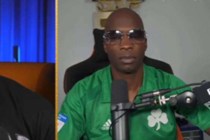 Πρώην παίκτης του NFL εμφανίστηκε σε podcast με φανέλα του ποδοσφαιρικού Παναθηναϊκού