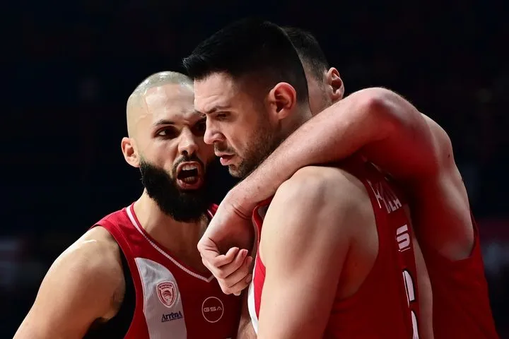 Ολυμπιακός: Έφτασε τις 11 συνεχόμενες νίκες απέναντι στον Παναθηναϊκό AKTOR στην EuroLeague