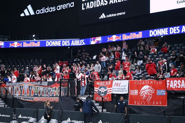 Ολυμπιακός – Παρί: Από νωρίς στην Adidas Arena οι φίλοι των ερυθρολεύκων
