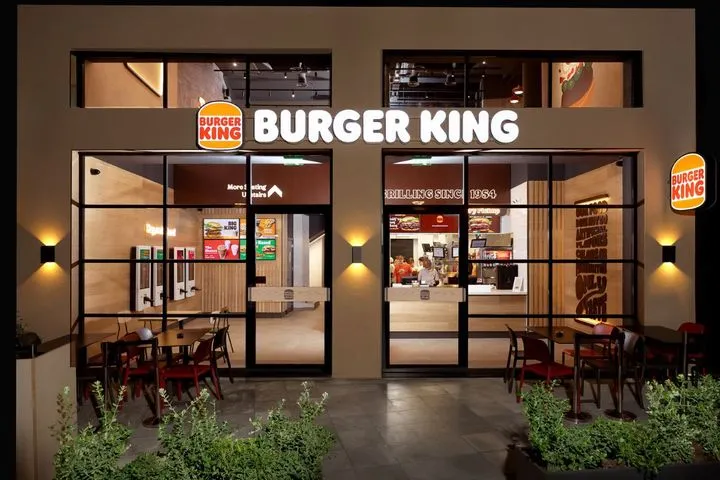 Τα Burger King® ήρθαν στο Χαλάνδρι και φέρνουν το αυθεντικό flame-grilled στην Αθήνα