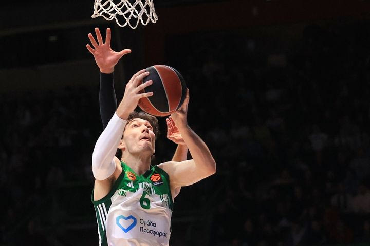 Dubai BC – Παναθηναϊκός AKTOR: Τρομερός ο Όσμαν με 14 πόντους στο πρώτο μέρος