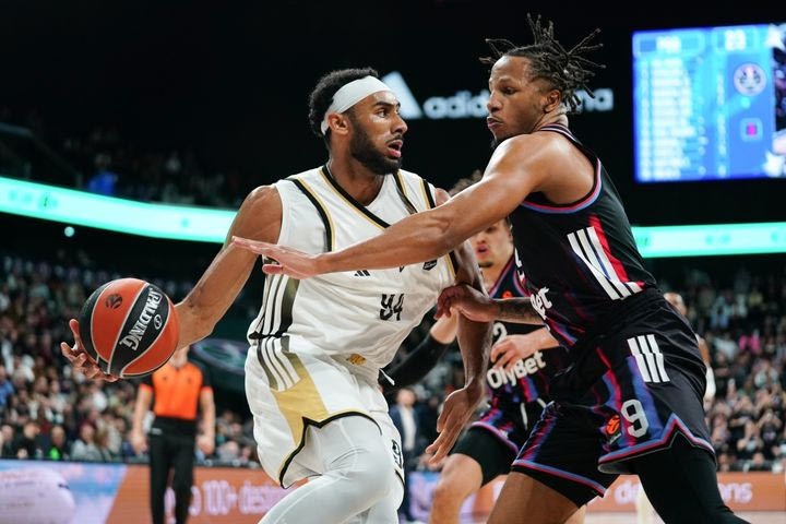 Παρί – Βιλερμπάν 90-81: Με εξαιρετικό τρίτο δεκαλεπτο και τον εκπληκτικό Ρόμπινσον οι γηπεδούχοι πήραν τη νίκη κόντρα στην ομάδα του Πουπέ