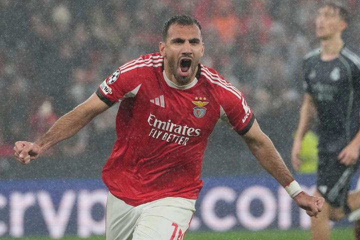 Μπενφίκα – Γκιμαράες 3-0:  Άνετο τρίποντο με επιστροφή στα γκολ για τον Παυλίδη